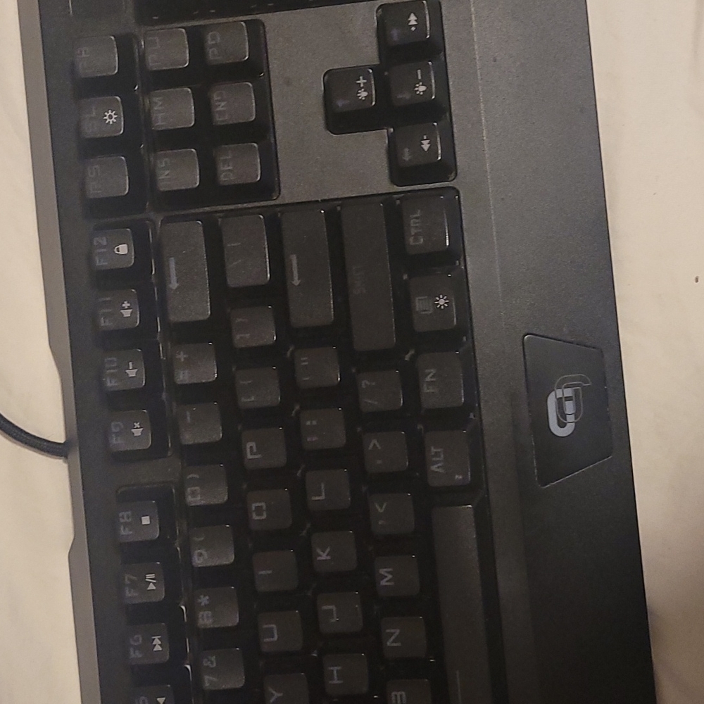 RGB Alpha Keyboard - Picture 3 of 6